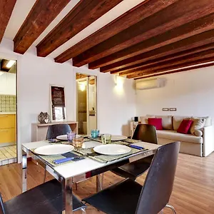 residenza-valier-rialto.hotelslidodijesolo.com/